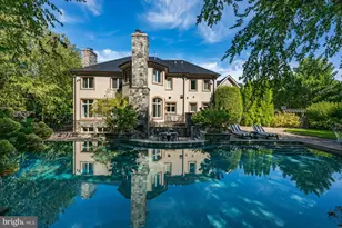 8305 Fox Haven Dr, McLean, VA 22102 - Photo 2