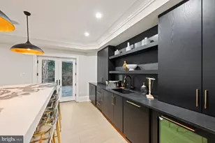 8305 Fox Haven Dr, McLean, VA 22102 - Photo 46