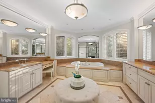 8305 Fox Haven Dr, McLean, VA 22102 - Photo 36