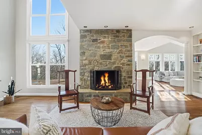 2007 Spring Branch Drive, Vienna, VA 22181 - Photo 10