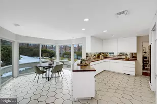 8801 Lynnhurst Dr, Fairfax, VA 22031 - Photo 14