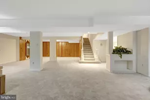 8801 Lynnhurst Dr, Fairfax, VA 22031 - Photo 52