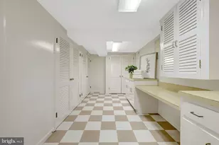 8801 Lynnhurst Dr, Fairfax, VA 22031 - Photo 56