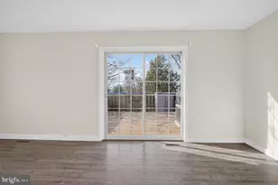 6476 Franconia Ct, Springfield, VA 22150 - Photo 8