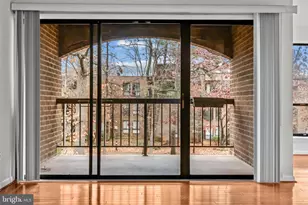 11200 Chestnut Grove Square, Reston, VA 20190 - Photo 6