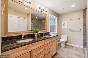 3116 Wynford Dr, Fairfax, VA 22031 - Photo 22