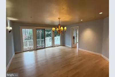 10701 Sycamore Springs Lane, Great Falls, VA 22066 - Photo 8