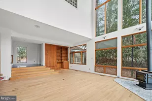 10701 Sycamore Springs Ln, Great Falls, VA 22066 - Photo 86