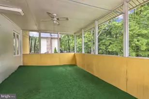 8916 Arley Dr, Springfield, VA 22153 - Photo 18