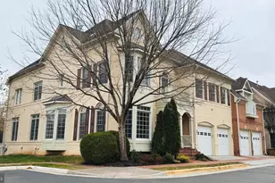 12798 Fox Keep Run, Fairfax, VA 22033 - Photo 2