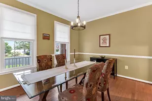 7736 White Willow Ct, Springfield, VA 22153 - Photo 16