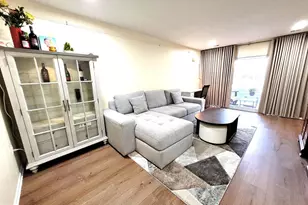 9800 Kingsbridge Dr, Fairfax, VA 22031 - Photo 8