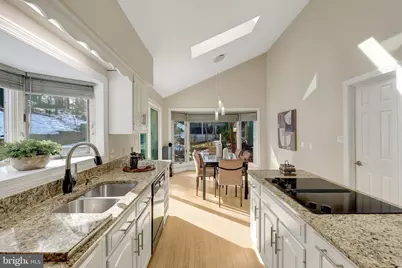 8607 Cherry Drive, Fairfax, VA 22031 - Photo 30