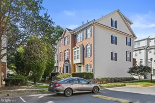 2710 Manhattan Pl, Vienna, VA 22180 - Photo 2