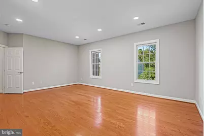 9927 Miles Stone Court, Vienna, VA 22181 - Photo 24