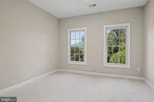 9927 Miles Stone Ct, Vienna, VA 22181 - Photo 38