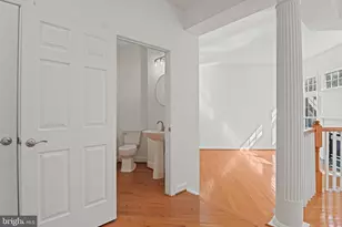 9927 Miles Stone Ct, Vienna, VA 22181 - Photo 12