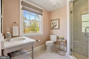 1031 Pine Hill Rd, McLean, VA 22101 - Photo 22