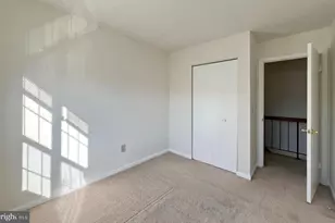 3350 Oakshade Ct, Fairfax, VA 22033 - Photo 8