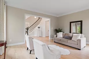 904 Locust St, Herndon, VA 20170 - Photo 6