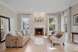 904 Locust St, Herndon, VA 20170 - Photo 4
