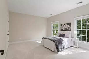 904 Locust St, Herndon, VA 20170 - Photo 32