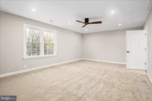 353 Gallop Wood Pl, Great Falls, VA 22066 - Photo 64