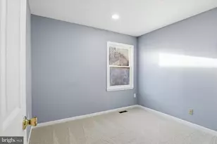 7594 Woodstown Dr, Springfield, VA 22153 - Photo 28