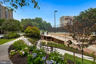 5904 Mt Eagle Dr, Alexandria, VA 22303 - Photo 40