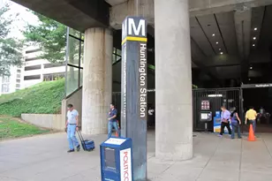 5904 Mt Eagle Dr, Alexandria, VA 22303 - Photo 32