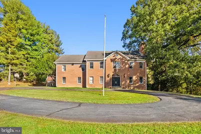 9200 Falls Run Road, McLean, VA 22102 - Photo 1