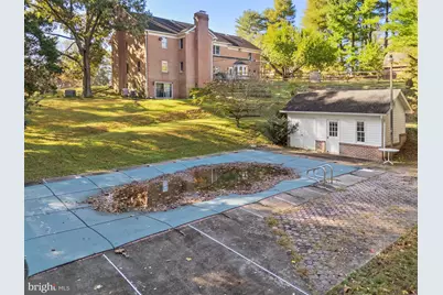 9200 Falls Run Road, McLean, VA 22102 - Photo 16