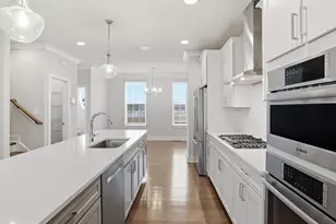 5266 Ridgeview Retreat Dr, Chantilly, VA 20151 - Photo 4