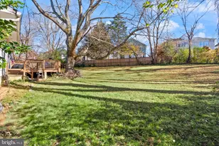 1412 Patrick Cir SW, Vienna, VA 22180 - Photo 8