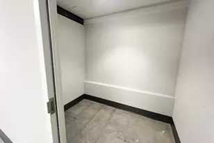 7887 Jones Branch Dr, McLean, VA 22102 - Photo 34