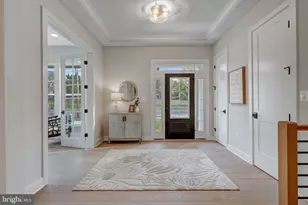 903 Hillcrest Dr SW, Vienna, VA 22180 - Photo 8