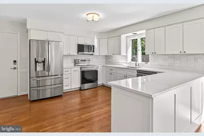 6294 Dunaway Court, McLean, VA 22101 - Photo 16