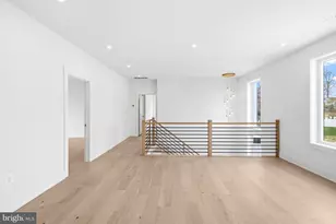 719 Meadow Ln SW, Vienna, VA 22180 - Photo 100