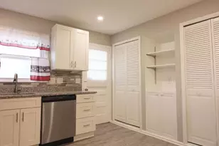 102 Yeonas Dr SE, Vienna, VA 22180 - Photo 8