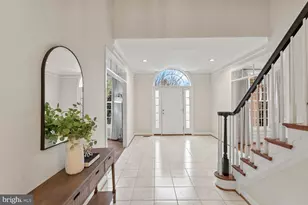 1050 Northfalls Ct, Great Falls, VA 22066 - Photo 4