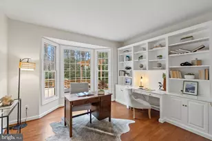 1050 Northfalls Ct, Great Falls, VA 22066 - Photo 8