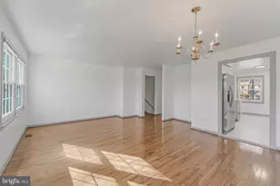 14811 Palmerston Square, Centreville, VA 20120 - Photo 12