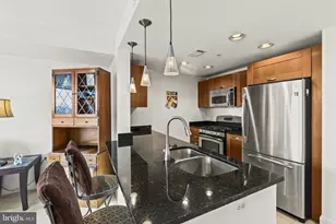 2451 Midtown Ave, Alexandria, VA 22303 - Photo 8