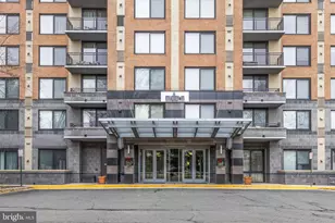 2451 Midtown Ave, Alexandria, VA 22303 - Photo 2