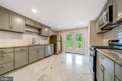 6042 Munson Hill Road, Falls Church, VA 22041 - Photo 8