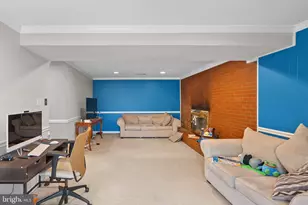 8600 Kentford Dr, Springfield, VA 22152 - Photo 34