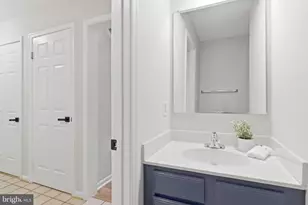 896 Broad Oaks Dr, Herndon, VA 20170 - Photo 10