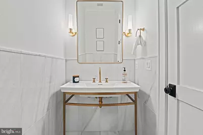 352 Ayr Hill Avenue NE, Vienna, VA 22180 - Photo 12