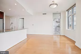 8220 Crestwood Heights Dr, McLean, VA 22102 - Photo 10