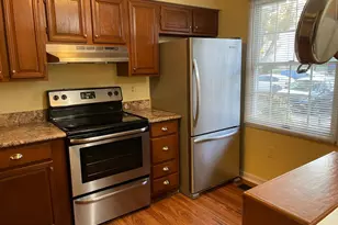 13614 Forest Pond Ct, Centreville, VA 20121 - Photo 4